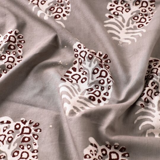 ITOKRI CRAFTS INITIATIVE Grey - Nandana Hand Block Printed Cotton Fabric - view 2