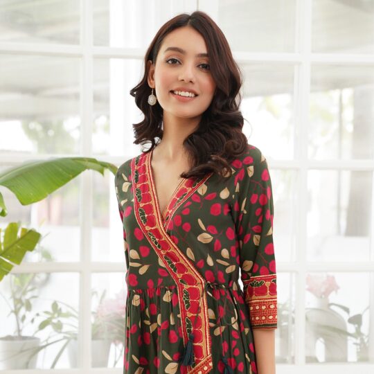 BlackTree Green Asymmetric Gather Co-ord Set with Side Tie Up Detail - view 2