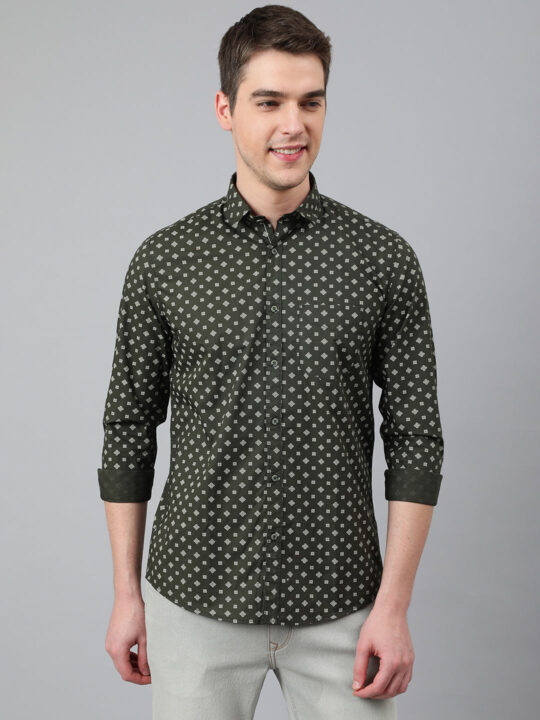 BlackTree Men Olive Standard Fit Printed Casual Shirt