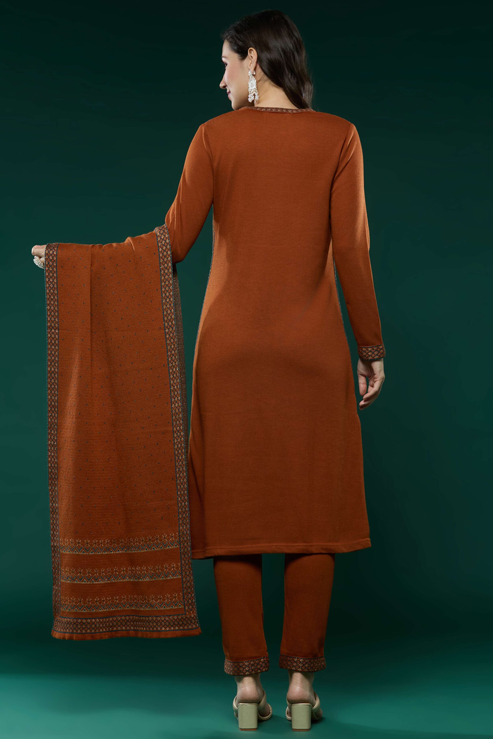 Peachmode Dark Rust Floral Woolen Salwar Suit - view 6