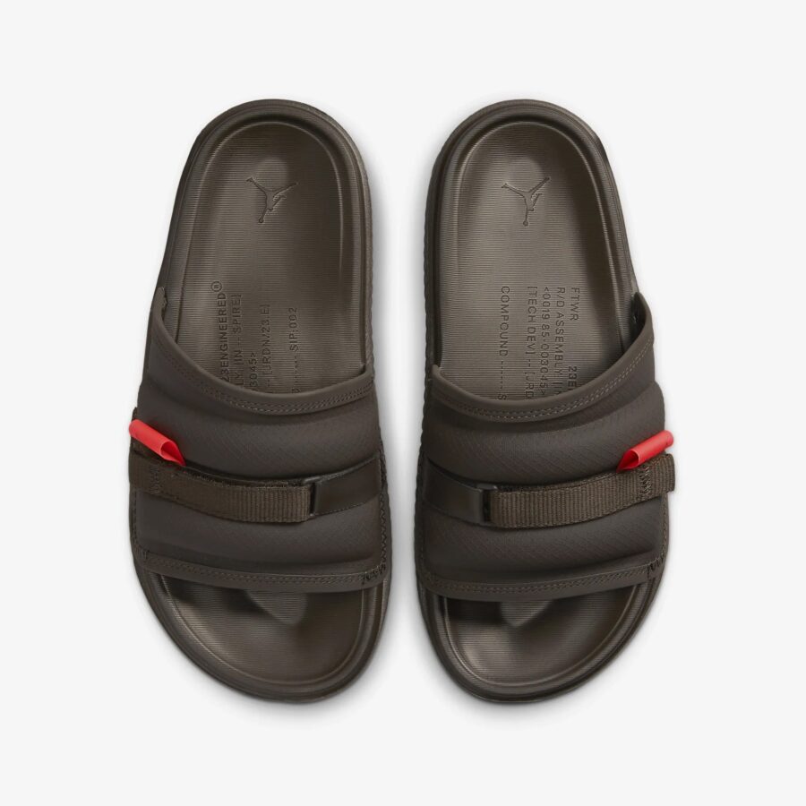 Super play dark – Jordan | SUPER PLAY { DARK CHOCOLATE/INFRARED 23