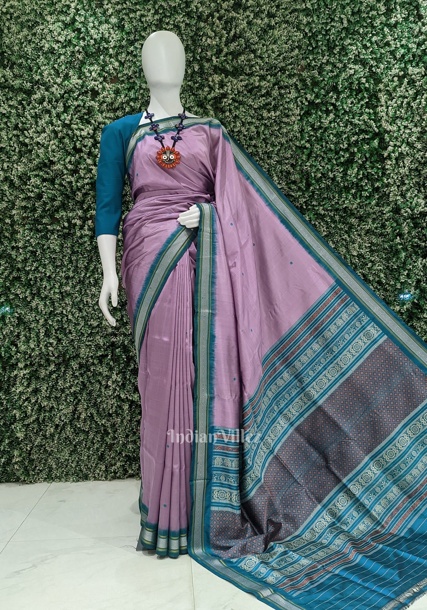 IndianVillèz Onion with Green Odisha Handloom Siminoi Silk Saree
