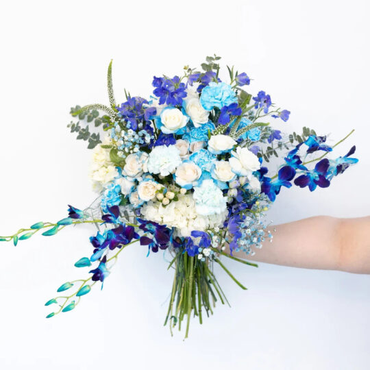 FiftyFlowers Aqua Blue Bouquet Bar Flower Kit