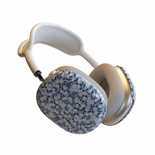 Casetry Picking Daisies | Cottagecore AirPods Max Case - view 2