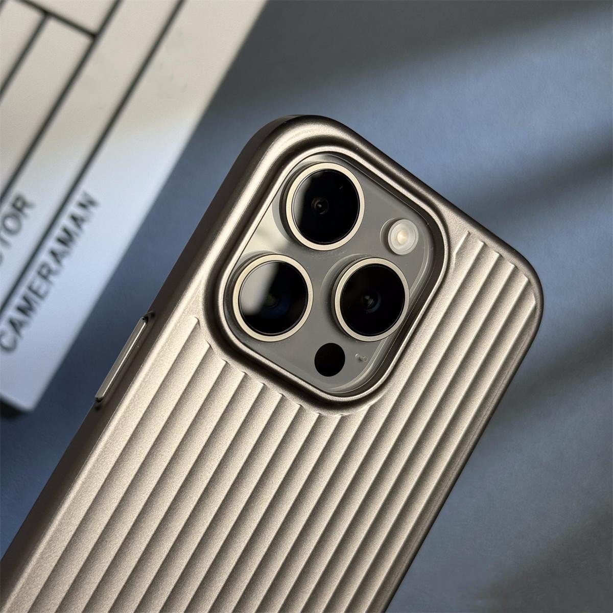 Million Cases Corrugated Pattern Matte Plating Case - iPhone - view 15