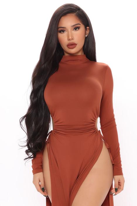 BlackTree Slitsation Long Sleeve Maxi Dress - Rust.