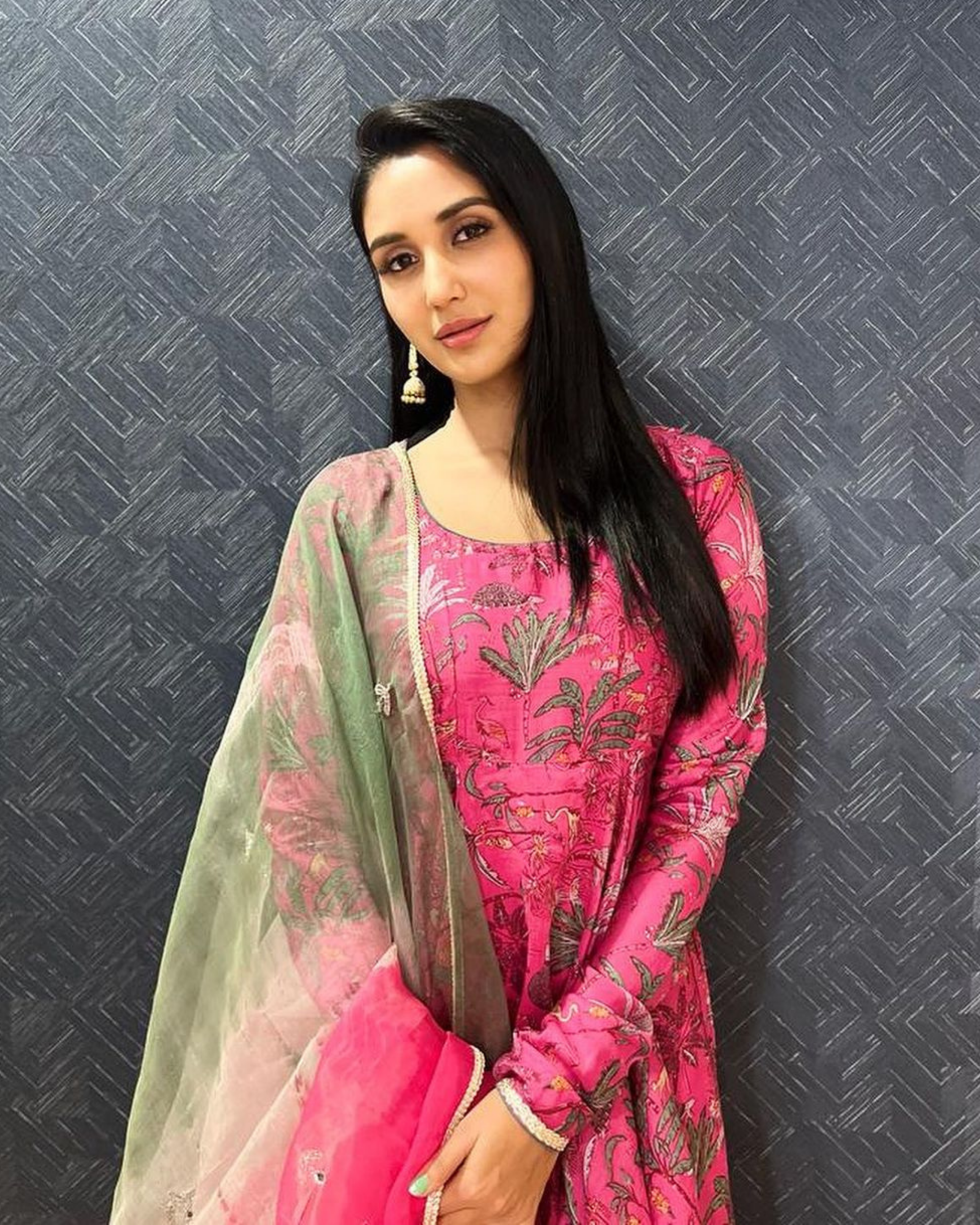 Aachho Taavi Chanderi Suit Set - view 14