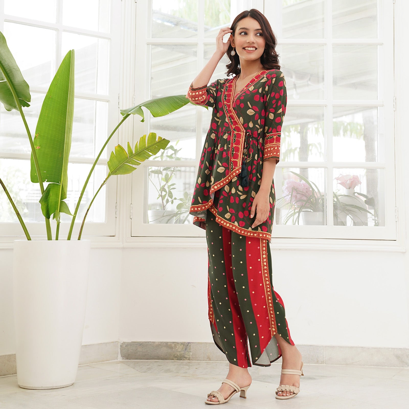 BlackTree Green Asymmetric Gather Co-ord Set with Side Tie Up Detail - view 5