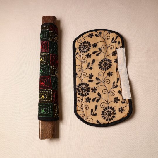 ASALKAAR Bengal Kantha Work Handmade Fridge Handle Cover (Set of 2) 20 - view 2