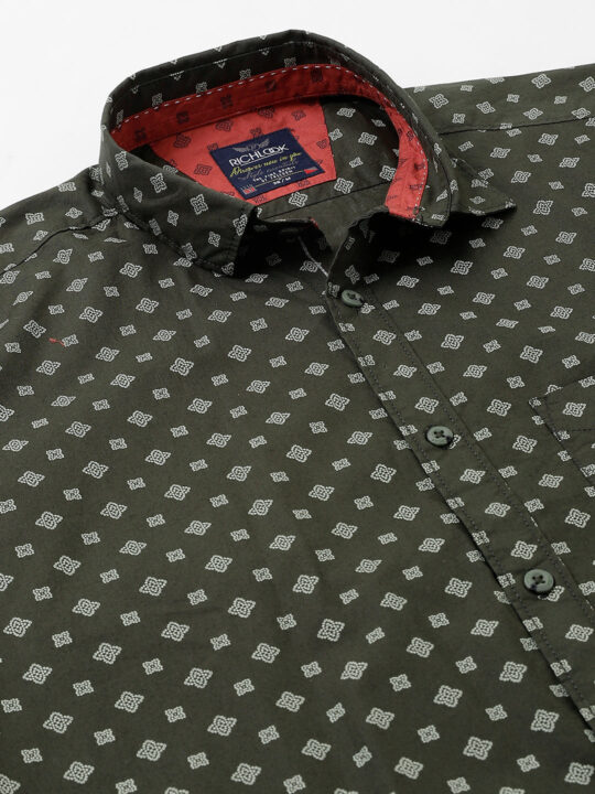 BlackTree Men Olive Standard Fit Printed Casual Shirt - view 2