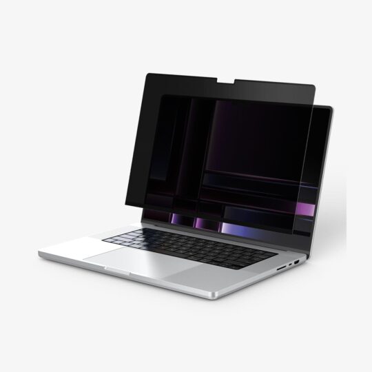 MacBook Pro Series - Safe View – Privacy - view 2