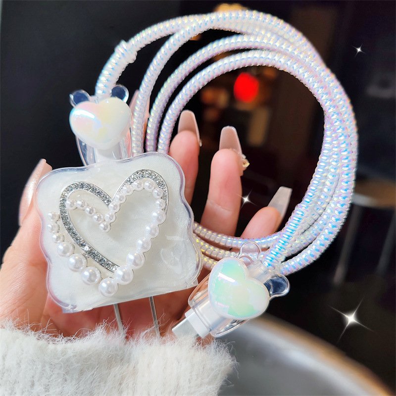 Peeperly Rhinestone Heart Adapter And Cable Protector Kit - view 3
