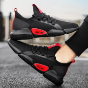 Roposo Clout Men's Black Sports Shoes