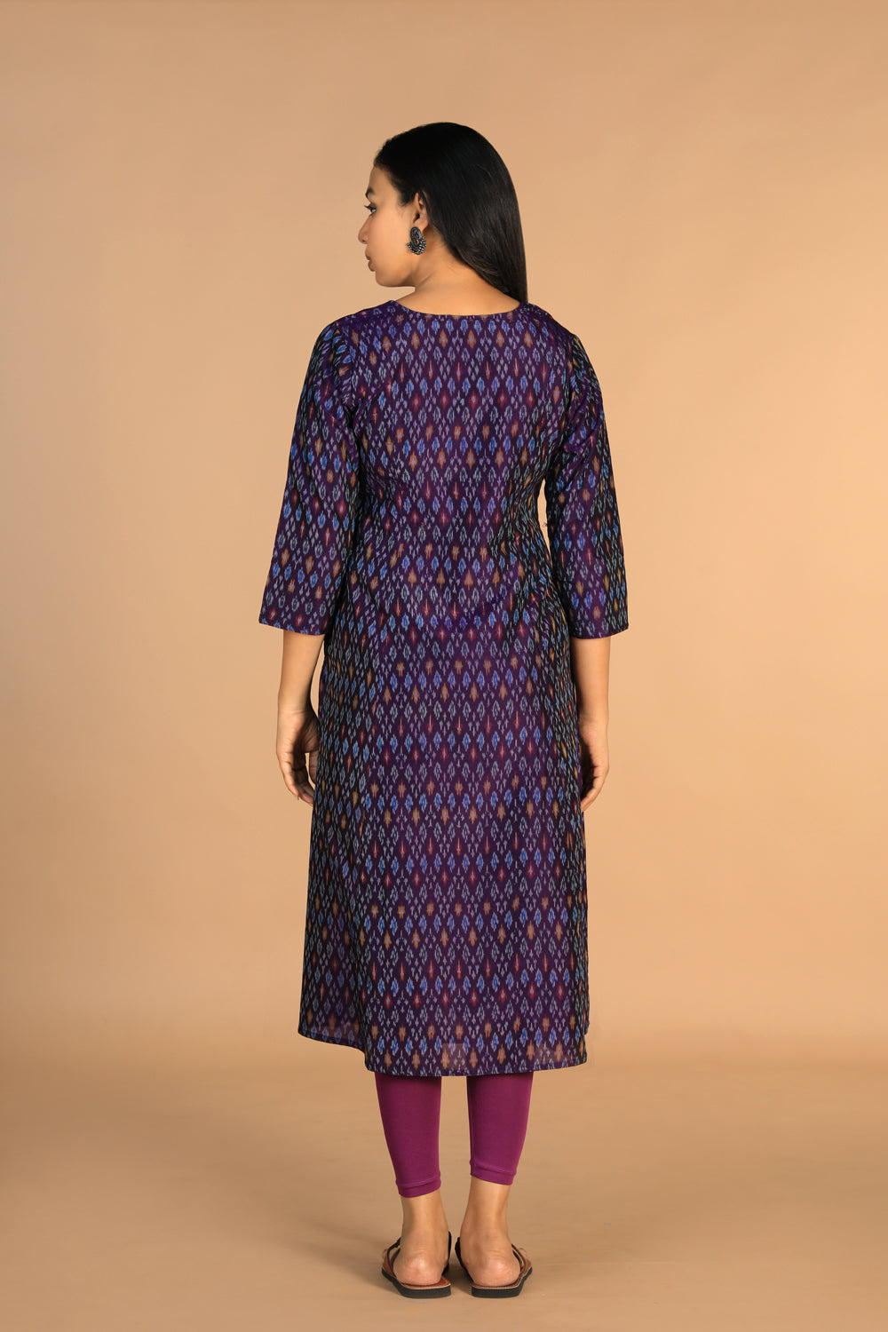 Kalanjali Ethnics Handwoven Pochampally Silk Ikat kurta - view 5