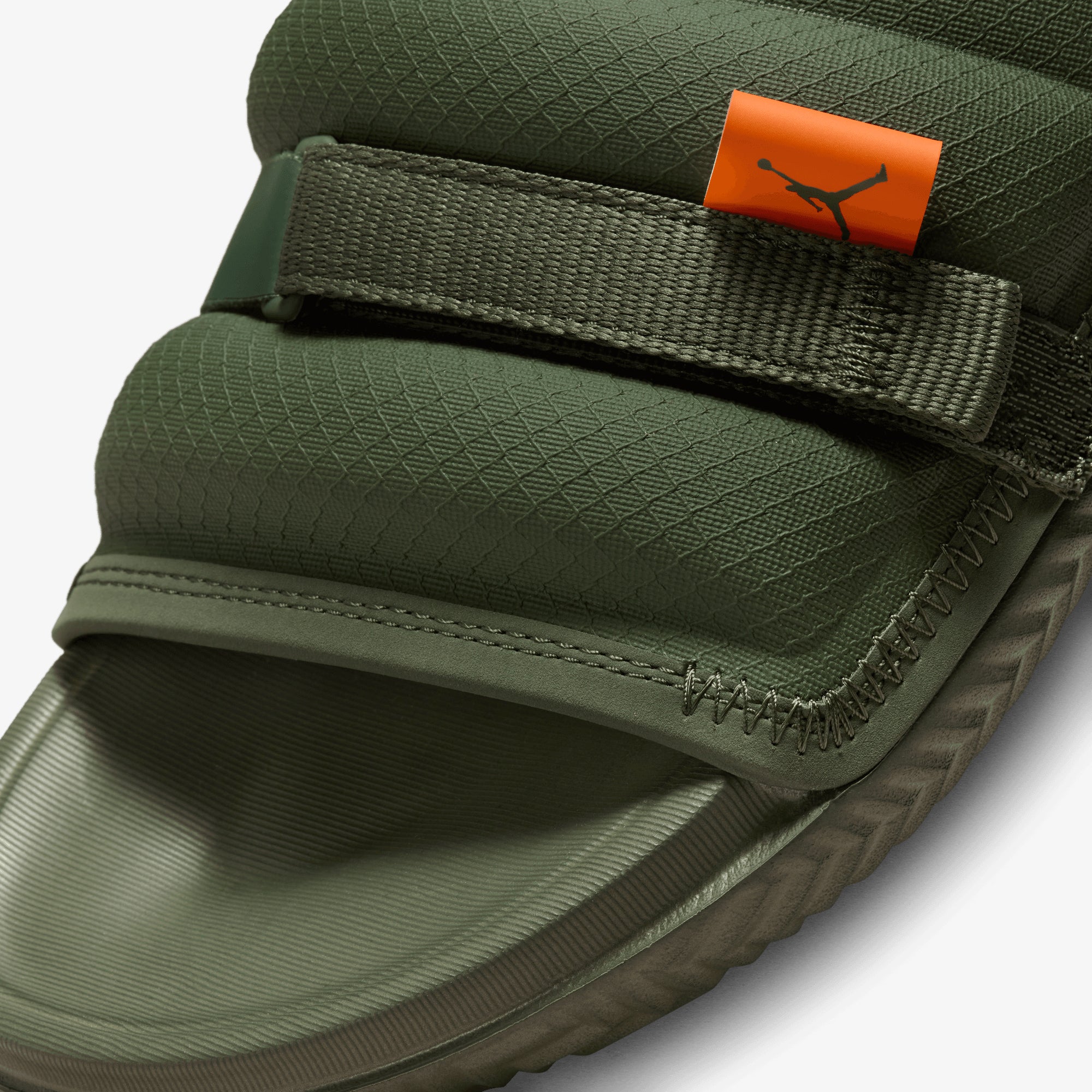 Jordan | SUPER PLAY { DEEP GREEN/SAFETY ORANGE - view 3