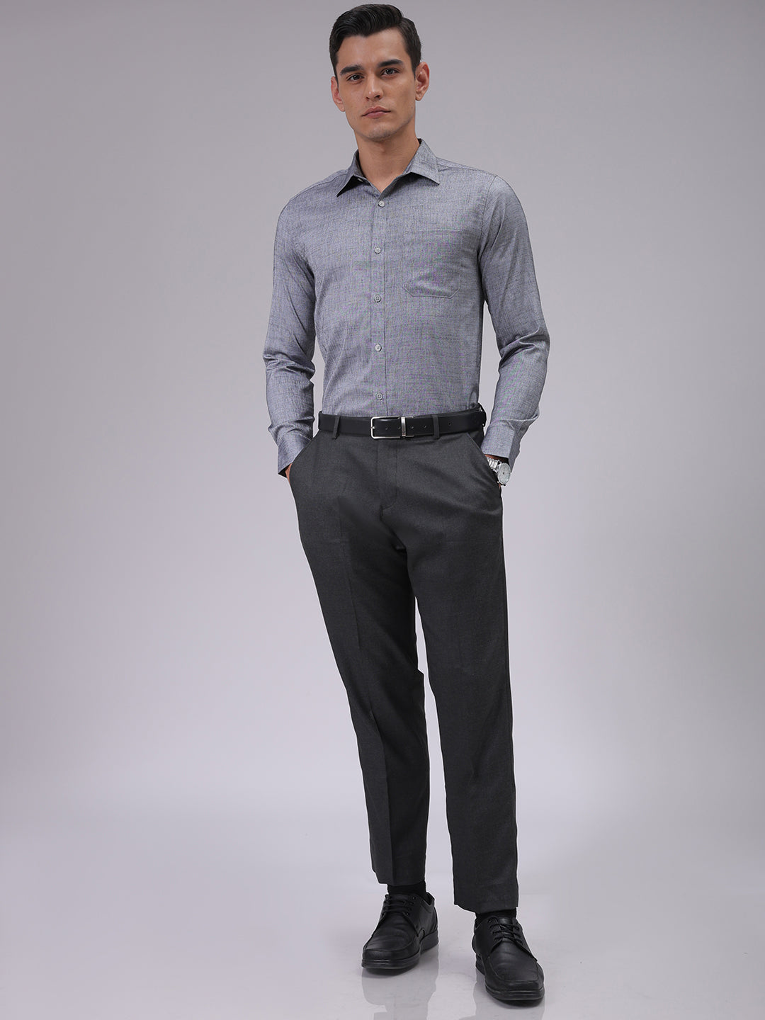 Luxe by TIGC Men's Black Slim Fit Solid Formal Shirt - view 2