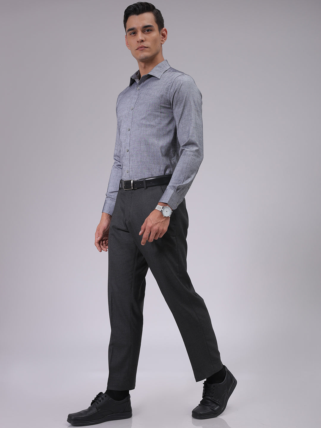 Luxe by TIGC Men's Black Slim Fit Solid Formal Shirt - view 5