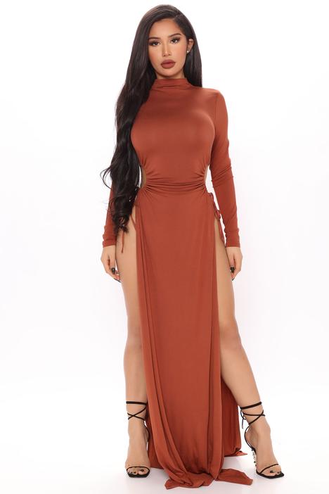 BlackTree Slitsation Long Sleeve Maxi Dress - Rust.