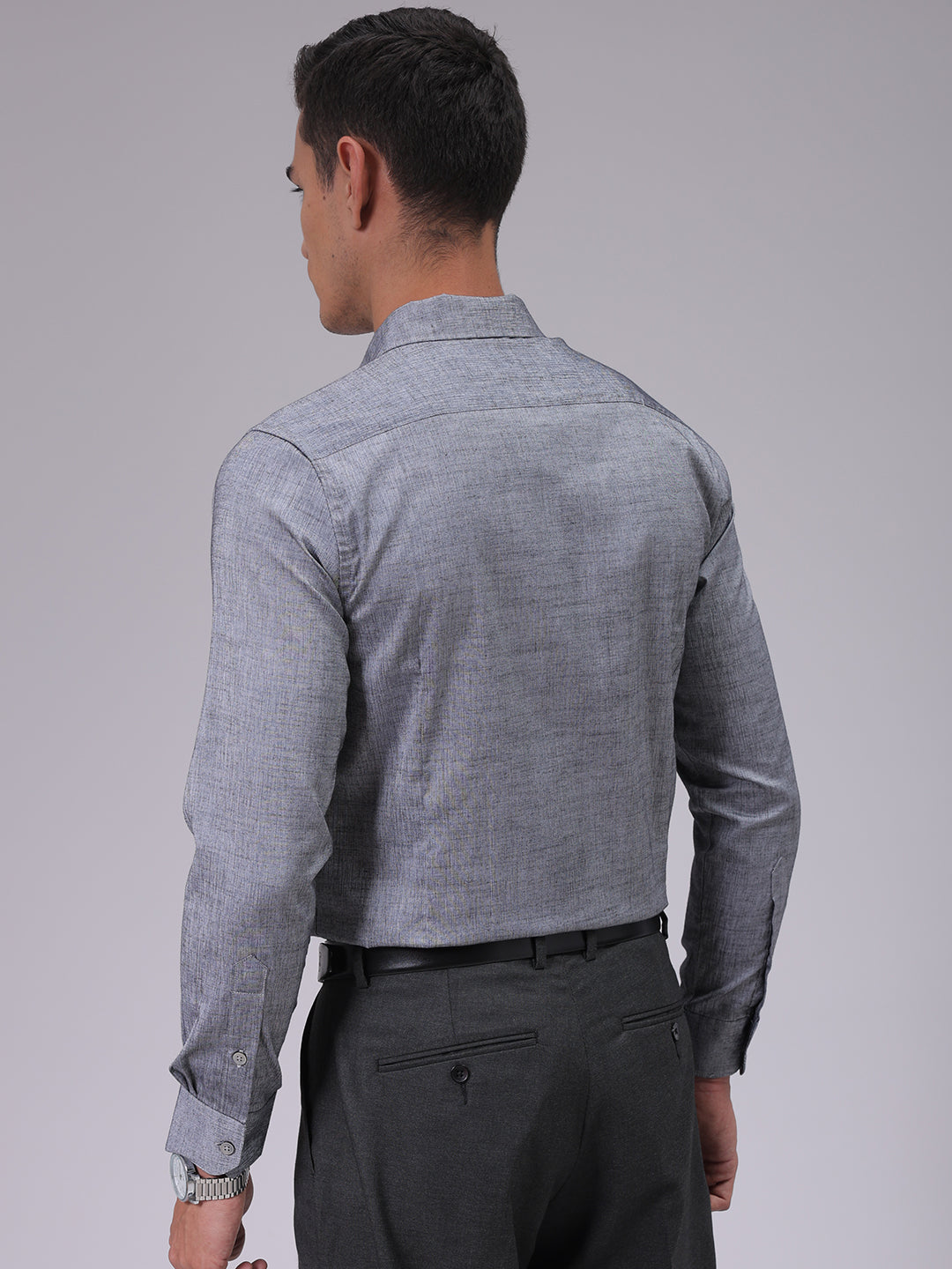 Luxe by TIGC Men's Black Slim Fit Solid Formal Shirt - view 4