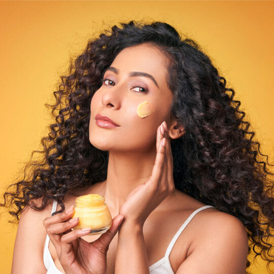 Dot & Key Pineapple Glow Vitamin C Sleeping Mask - view 2