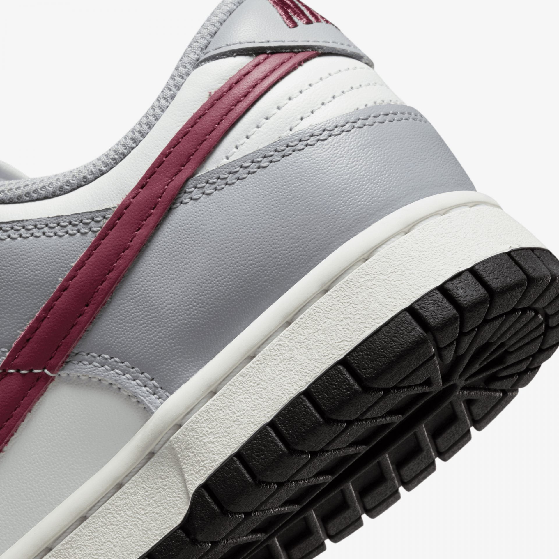 Nike | DUNK LOW { SUMMIT WHITE/ROSEWOOD - view 4