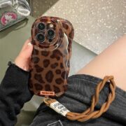 Peeperly Glamorous Safari Nights Leopard Print Case