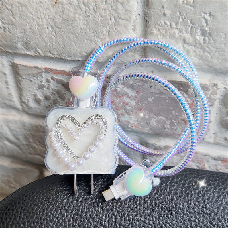 Peeperly Rhinestone Heart Adapter And Cable Protector Kit - view 8