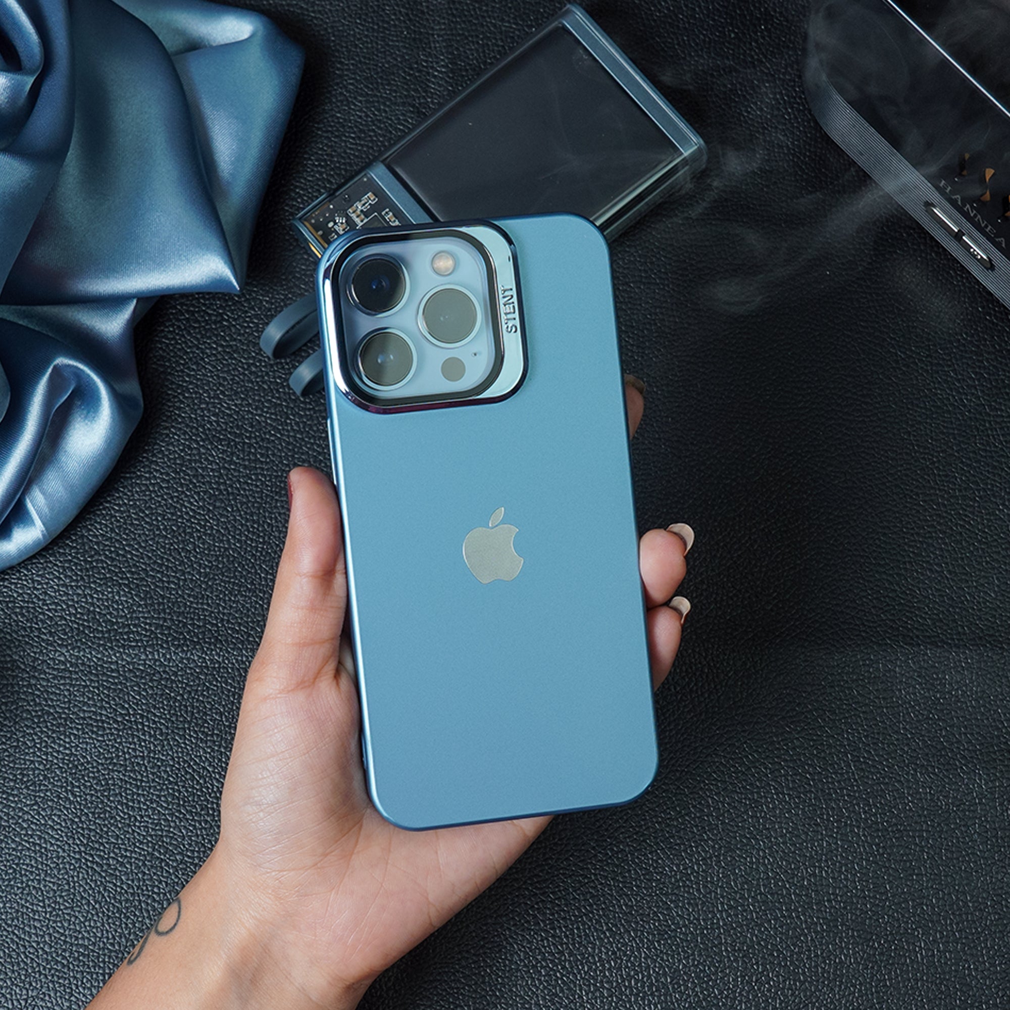 Apple iPhone 13 Series Clear Camera Protector Hidden Stand Logo Case - view 11