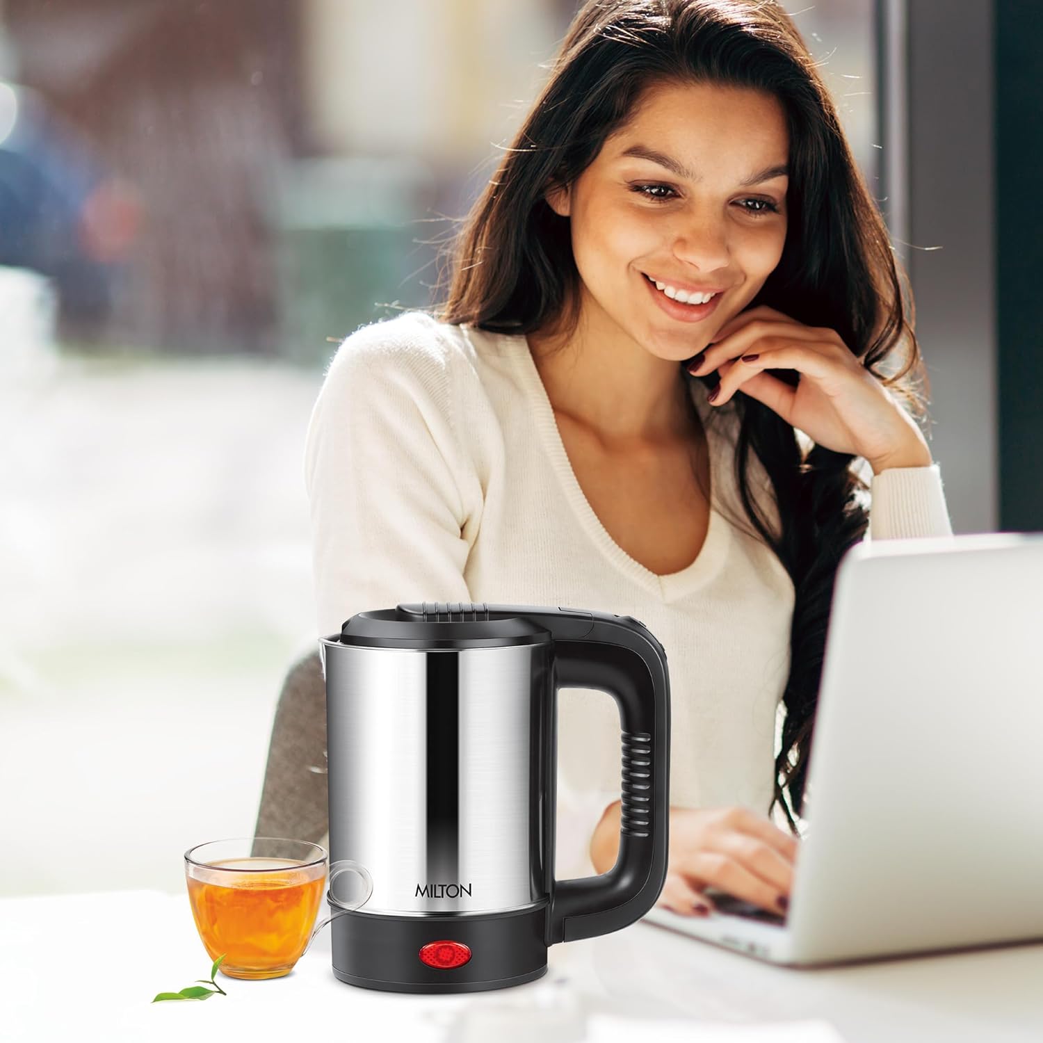 Electric Travel Kettle (Milton) – Silver - view 7