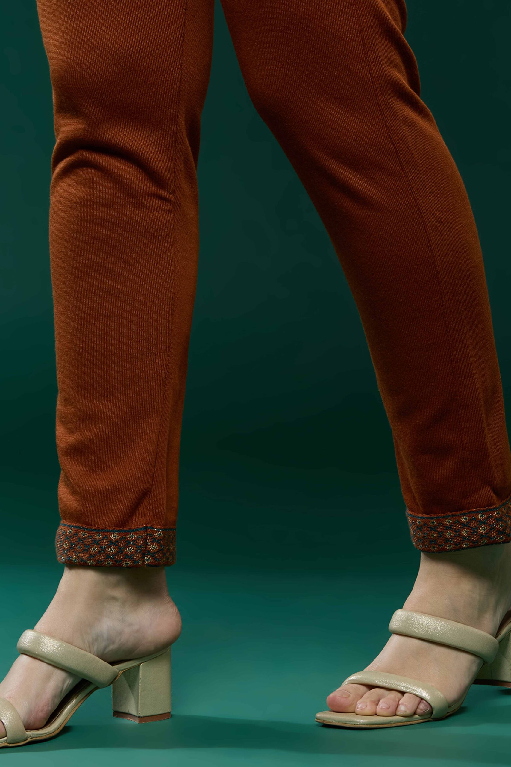 Peachmode Dark Rust Floral Woolen Salwar Suit - view 8