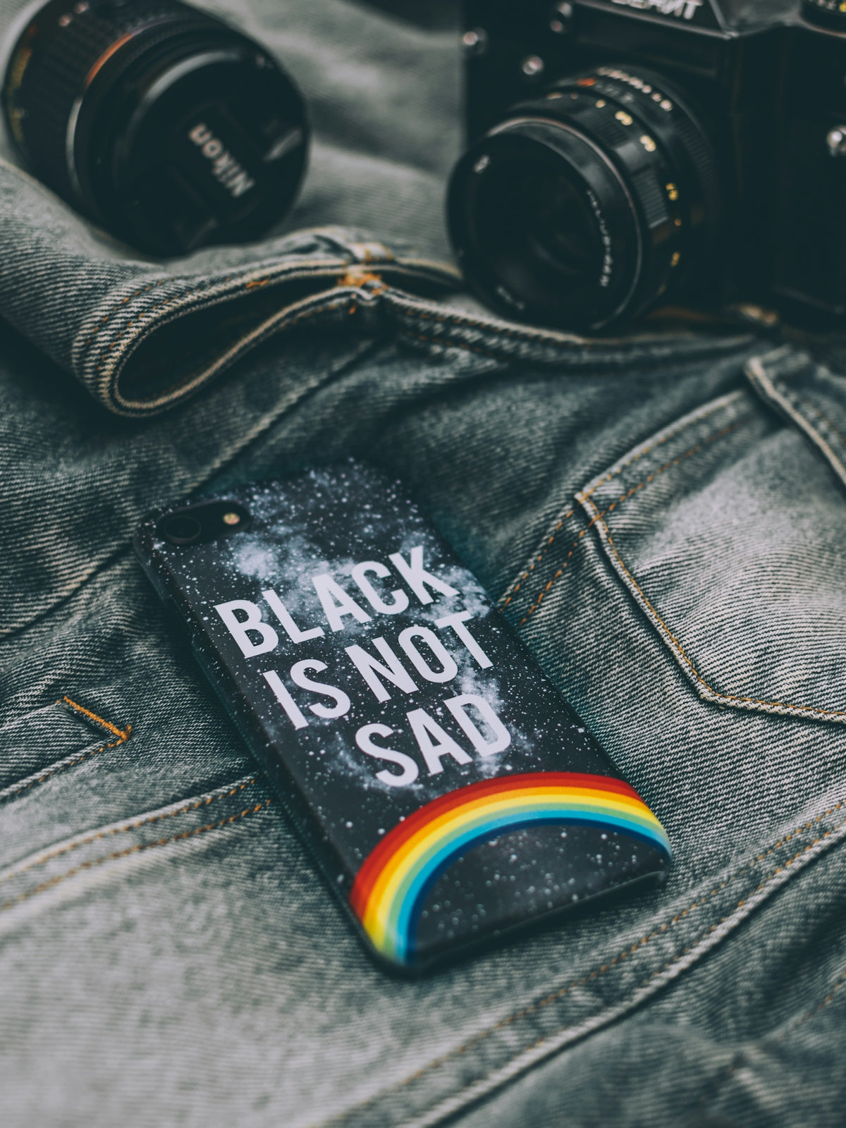 Avenue sunglasses – Elevate Your Mobile Style With Avenue Sunglasses Exploring Designer Printed Mobile Covers and Smartphone Case Accessories