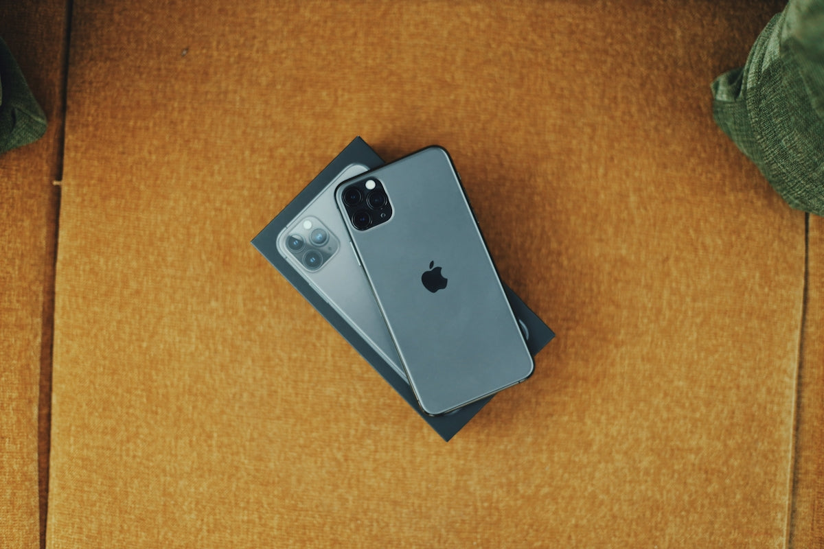Protect Your Galaxy S25 with Anti-Spy Glass and Explore Premium iPhone 15 Pro Max Cases Shockproof Samsung Covers and Gamer-Ready Accessories