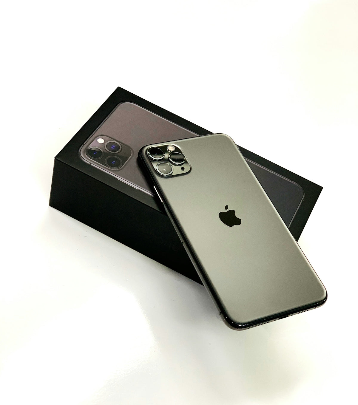 Maximize Your Smartphone Protection: A Comprehensive Guide to Premium iPhone 15 Pro Max Cases and More for Every User Need