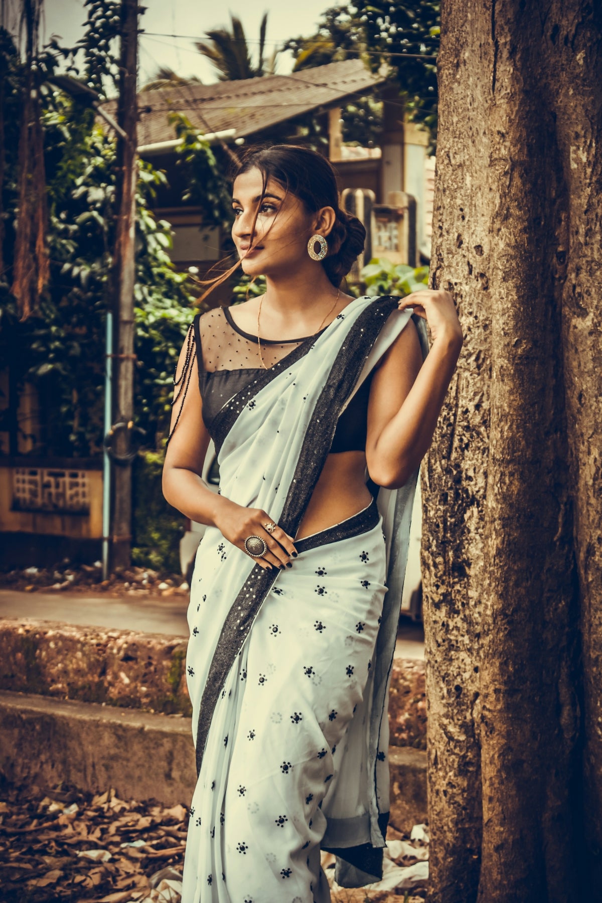 The Ultimate Guide to Buying Swatantrata Sarees and More Online
