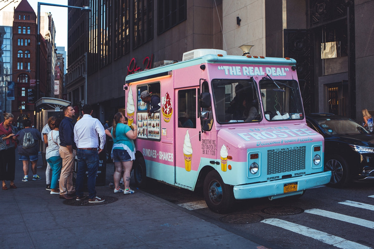 Kickstart Your Gourmet Food Truck Experience in 2026 with BlackTree: Discover Event-Based Rentals and 100% Cashback Dining Offers on Our New 22-ft Truck