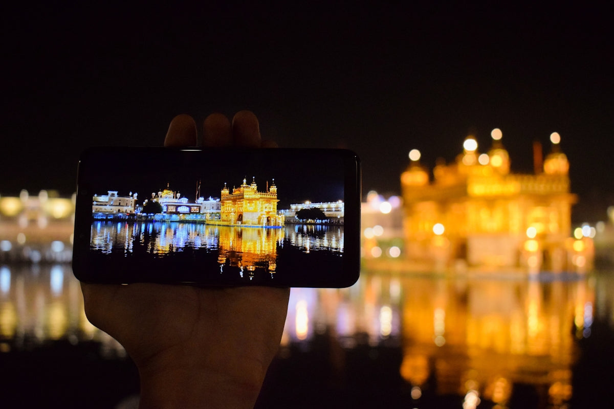 Exploring the Luxury Smartphone Cases India Covets and Their Unique Functions