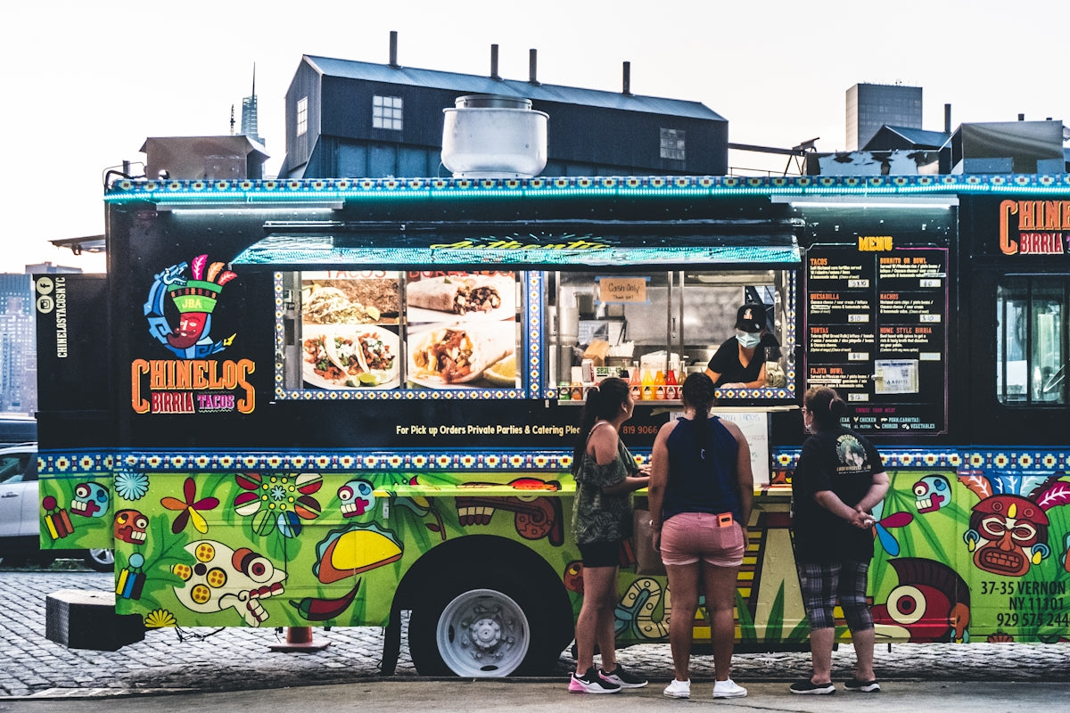 How BlackTree Revolutionizes Mobile Kitchens with Custom Designs and 100% Cashback Deal Opportunities
