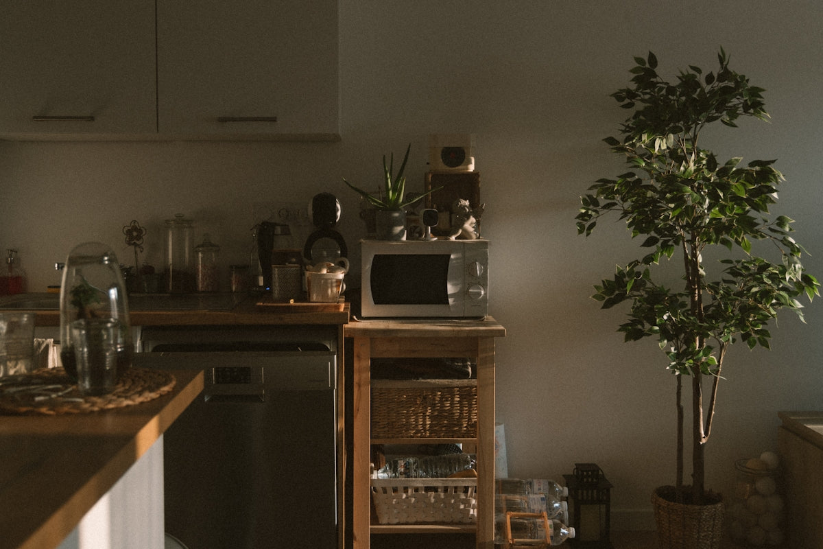 Revolutionize Your Cookware Collection: Experience Elegance with the Roma Dinner Knife Set and Smart Kitchen Innovations