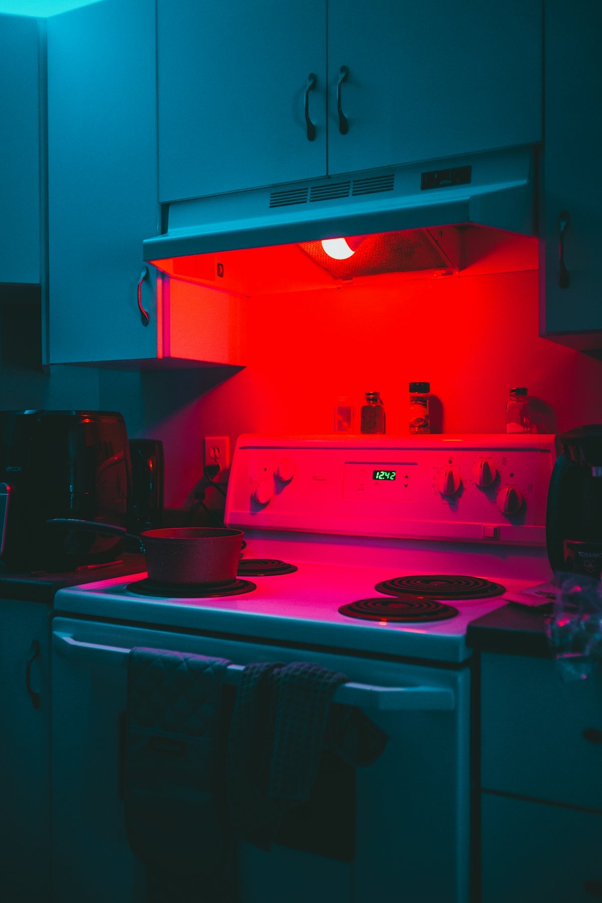 Maximize Your Smart Kitchen Efficiency with Milton Snap Lock Lunchbox and Modular Kitchen Accessories for Health-focused Living
