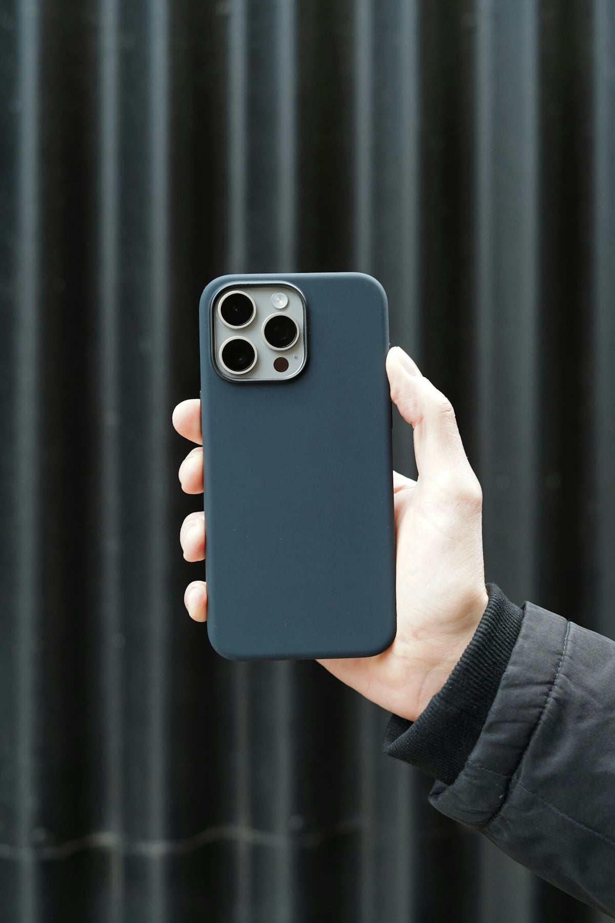 Transform Your Smartphone Experience: From Premium iPhone 15 Pro Max Cases to Magnetic Magsafe and Gamer Accessories