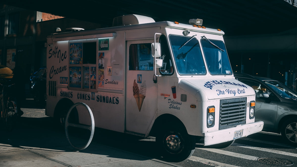 Unlock Success in 2025 with BlackTree: India’s Top Mobile Kitchen Franchise Offering 100% Cashback and Innovative Food Truck POS Systems