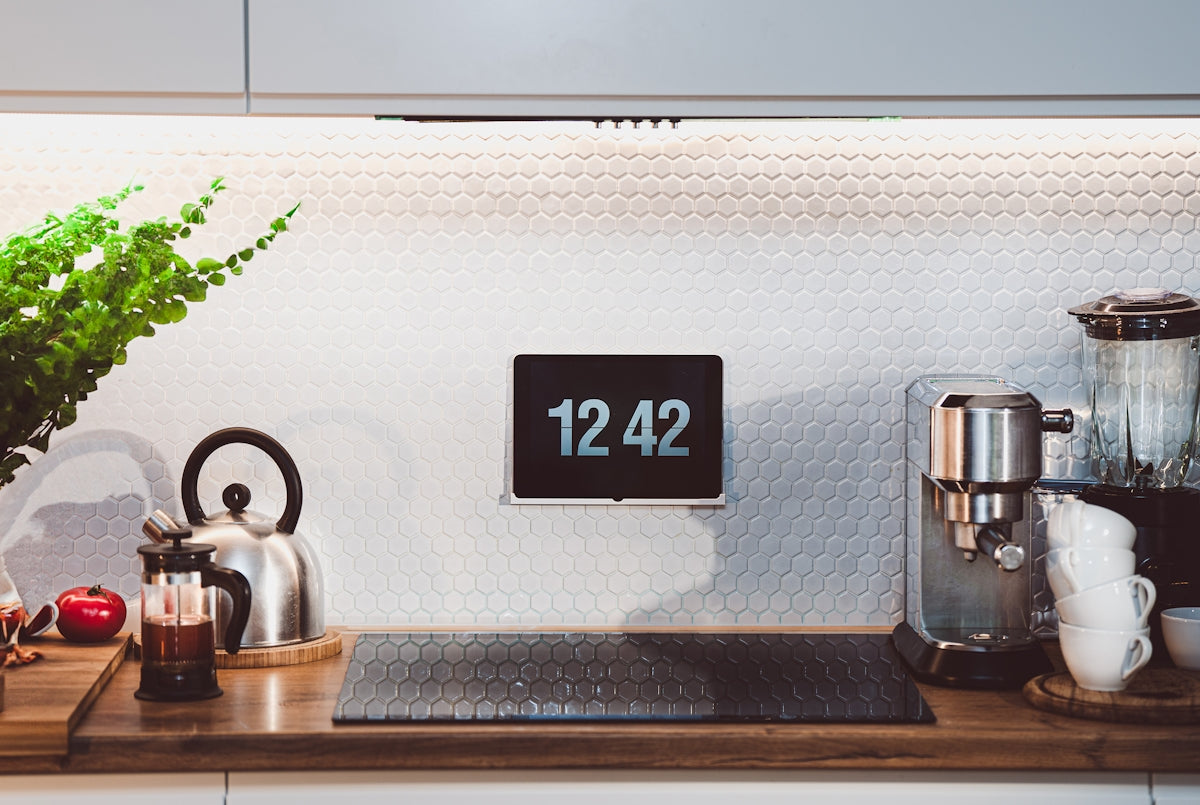 Revitalize Your Smart Kitchen with Regenta Full Fruit Juicer: The Pinnacle of Space-Saving Modular Designs and Health-Focused Cooking Tools Enhanced with Modern Smart Kitchen Appliances